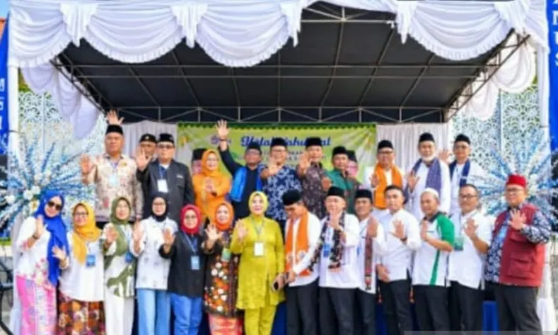 Badan Musyawarah (Bamus) Betawi menelusuri jejak sejarah dan warisan budaya masyarakat Betawi dalam kunjungan dan diskusi di Museum Benyamin Sueb, Jatinegara, Jakarta Timur, Senin (26/10/2026). Foto: Bamus Betawi