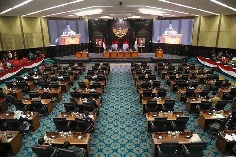 Penyampaian pandangan fraksi saat Rapat Paripurna di Gedung DPRD DKI Jakarta, Kamis (3/9/2026). Foto: DPRD DKI Jakarta.