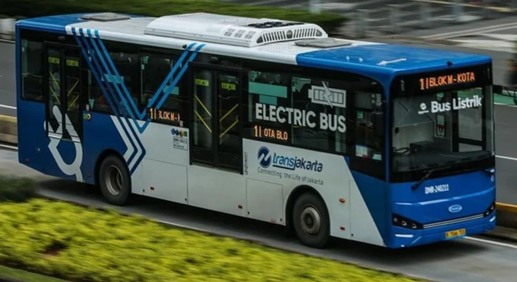 Transjakarta menghentikan operasional rute 1N dan 10D mulai 1 Juli 2026. Pelanggan tetap dilayani melalui sejumlah rute alternatif yang telah disiapkan.