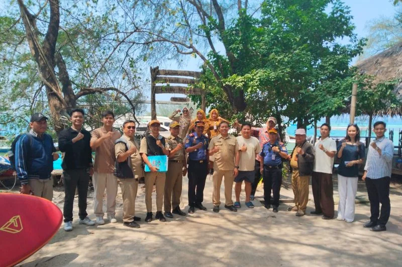 Pemerintah Kabupaten Kepulauan Seribu melakukan pengawasan usaha pariwisata yang tersebar di lebih dari 20 pulau di daerah setempat. Foto: Pemkab Kepulauan Seribu