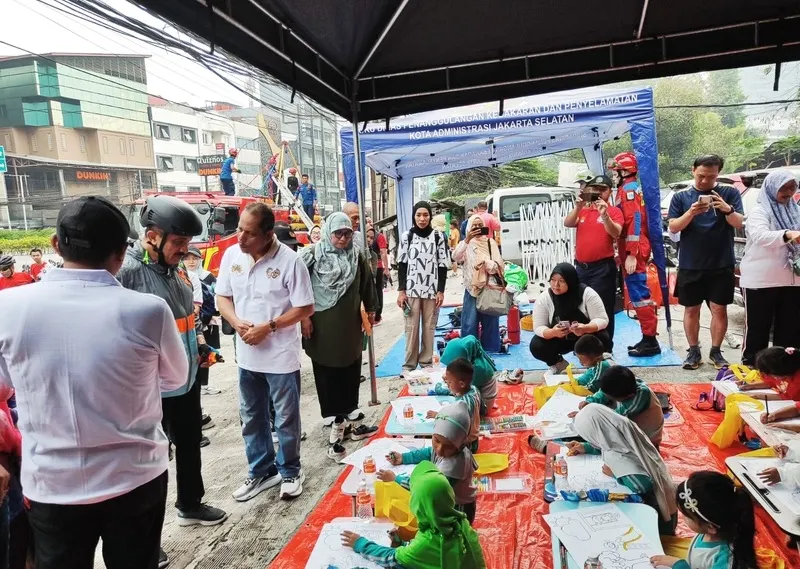 Dokumentasi - Hari Bebas Kendaraan Bermotor (HBKB) di sepanjang Jalan Sultan Iskandar Muda hingga Jalan Arteri Pondok Indah, Kecamatan Kebayoran Lama, Jakarta Selatan diminati warga. Foto: Pemkot Jaksel