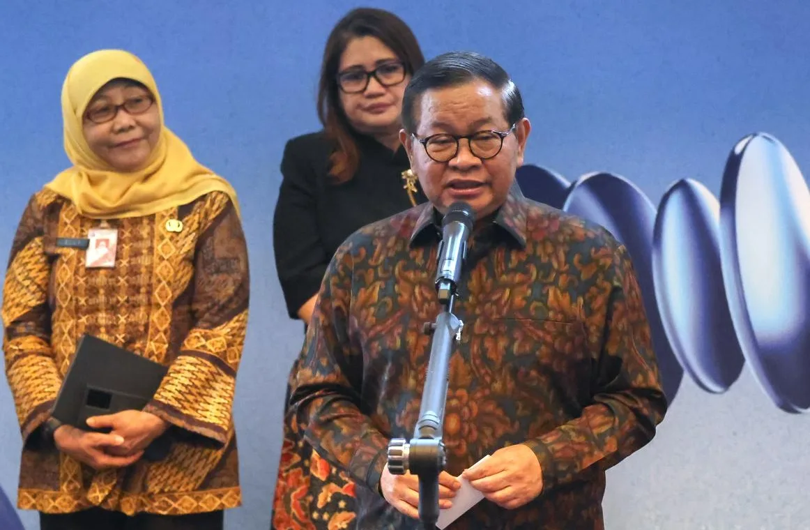 Gubernur DKI Jakarta Pramono Anung Wibowo membuka peluang untuk memperluas konektivitas dan layanan Transjabodetabek dari Blok M, Jakarta Selatan, ke Bandung. Foto: Pemprov DKI
