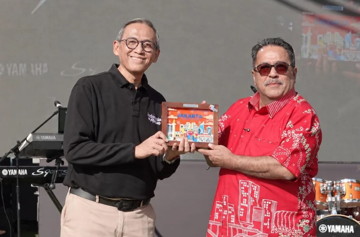 Wakil Gubernur DKI Jakarta, Rano Karno, menghadiri Festival Indonesia 2026 di Yeouido Hangang Park, Seoul, Korea Selatan, Minggu (4/10/2026). Festival yang mempertemukan masyarakat Indonesia dan Korea Selatan ini, menjadi ruang memperkuat diplomasi budaya