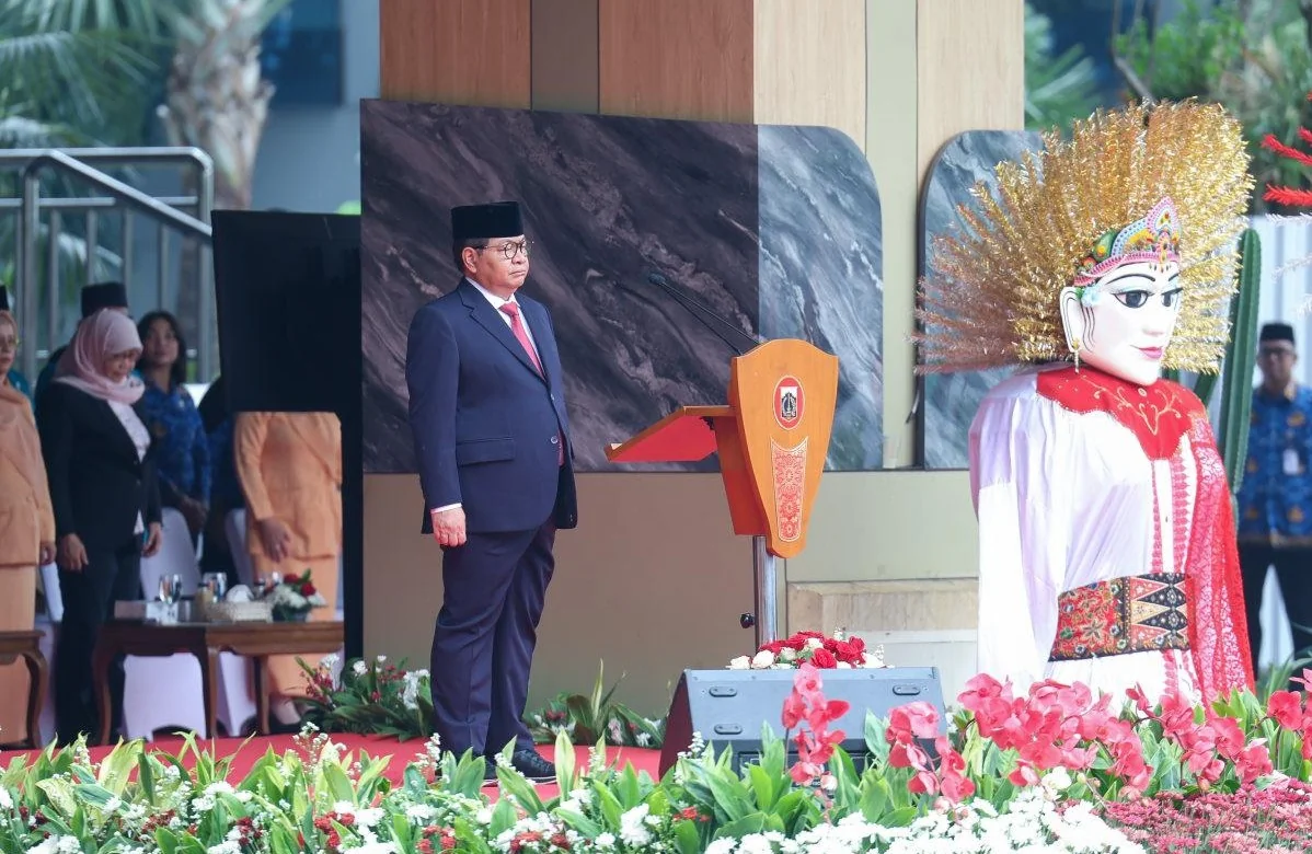 Pemprov DKI Jakarta menggelar upacara peringatan Hari Kesaktian Pancasila di halaman Balai Kota DKI Jakarta, Kamis (1/10). Gubernur DKI Jakarta, Pramono Anung bertindak sebagai Inspektur Upacara. Foto: Pemprov DKI