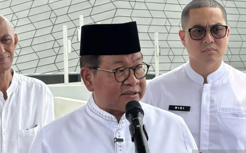 Gubernur DKI Jakarta Pramono Anung telah menginstruksikan Dinas Kesehatan DKI Jakarta agar menyiagakan 31 rumah sakit dan 44 puskesmas untuk menangani penyakit yang muncul akibat cuaca, salah satunya penyakit pernapasan. Foto: Antara