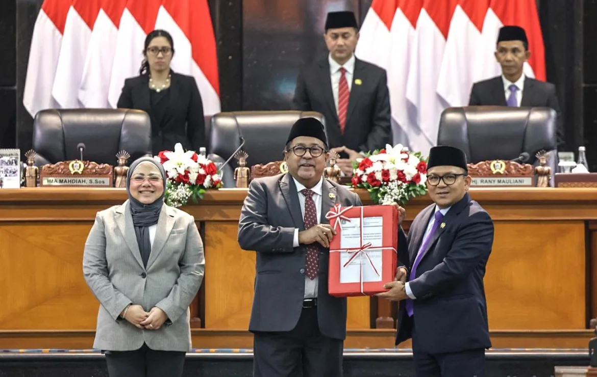 Wakil Ketua DPRD DKI Jakarta, Basri Baco menilai, kenaikan anggaran pendapatan dan belanja daerah (APBD) 2027 menjadi sinyal positif bagi perekonomian Jakarta. Foto: Pemprov DKI