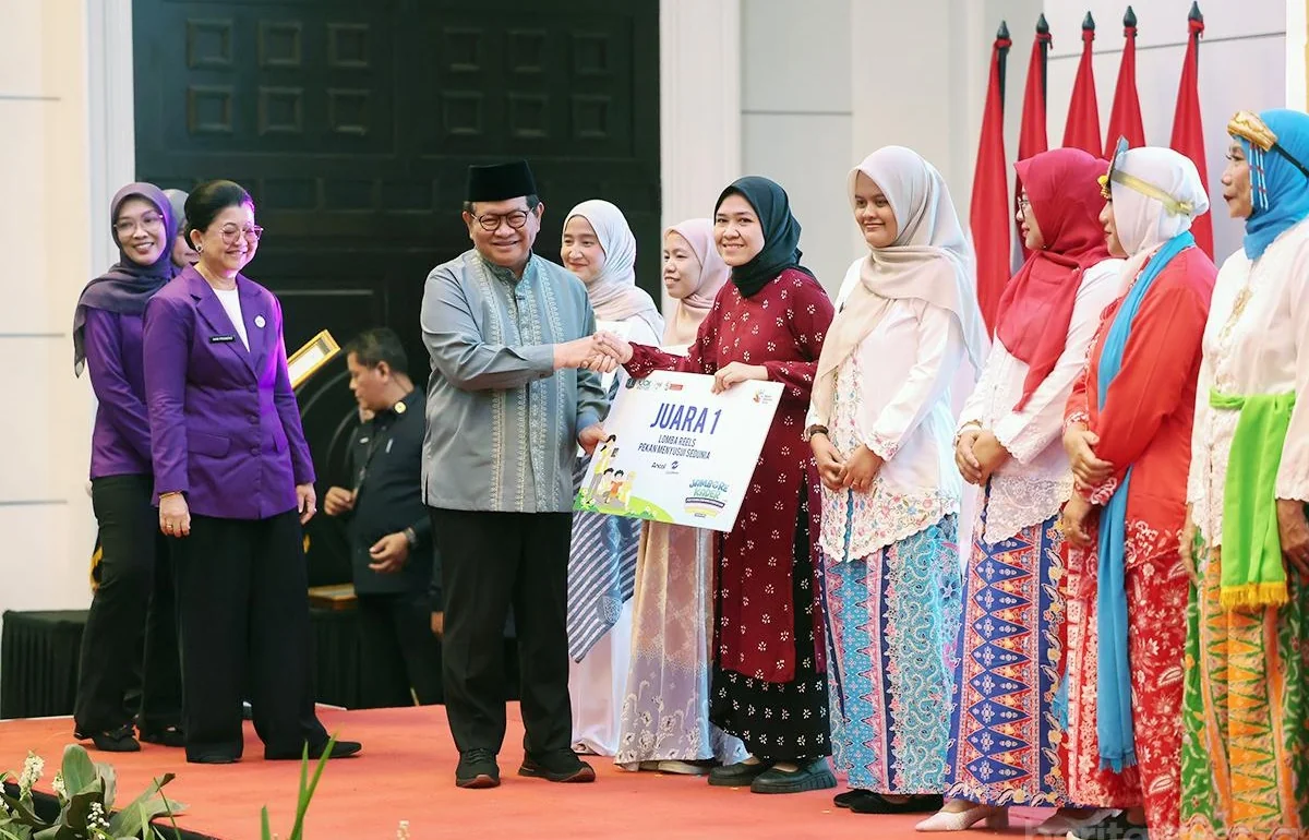 Gubernur DKI Jakarta, Pramono Anung mengapresiasi kontribusi besar para kader posyandu dalam meningkatkan kualitas hidup dan menjaga kesehatan warga Jakarta. Foto: Pemprov DKI