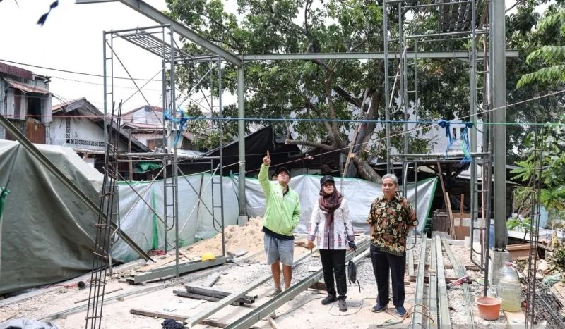 Kegiatan penataan bantaran Kali Sentiong di Paseban, Kecamatan Senen, Jakarta Pusat pada Kamis (10/9/2026). Foto: Pemkot Jakpus