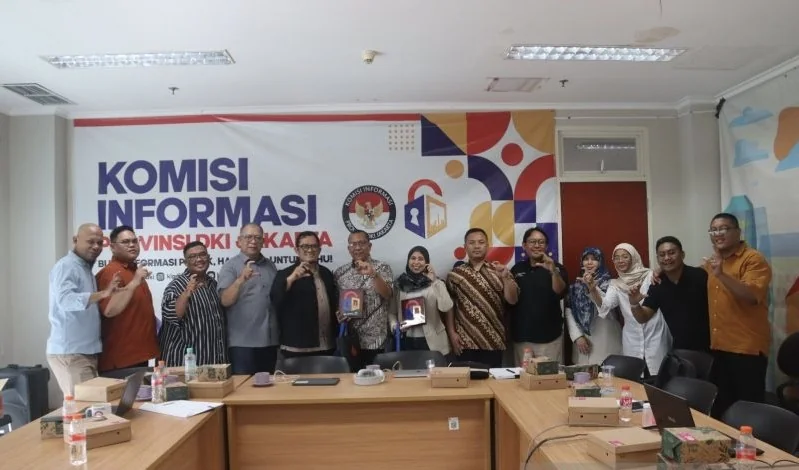 Komisi Informasi (KI) DKI Jakarta dalam Diskusi Kelompok Terpumpun (FGD) bertajuk "Keterbukaan Informasi Publik di Era AI: Peran Pers dan Media Siber" di Jakarta, Senin (5/10/2026). Foto: KI DKI.