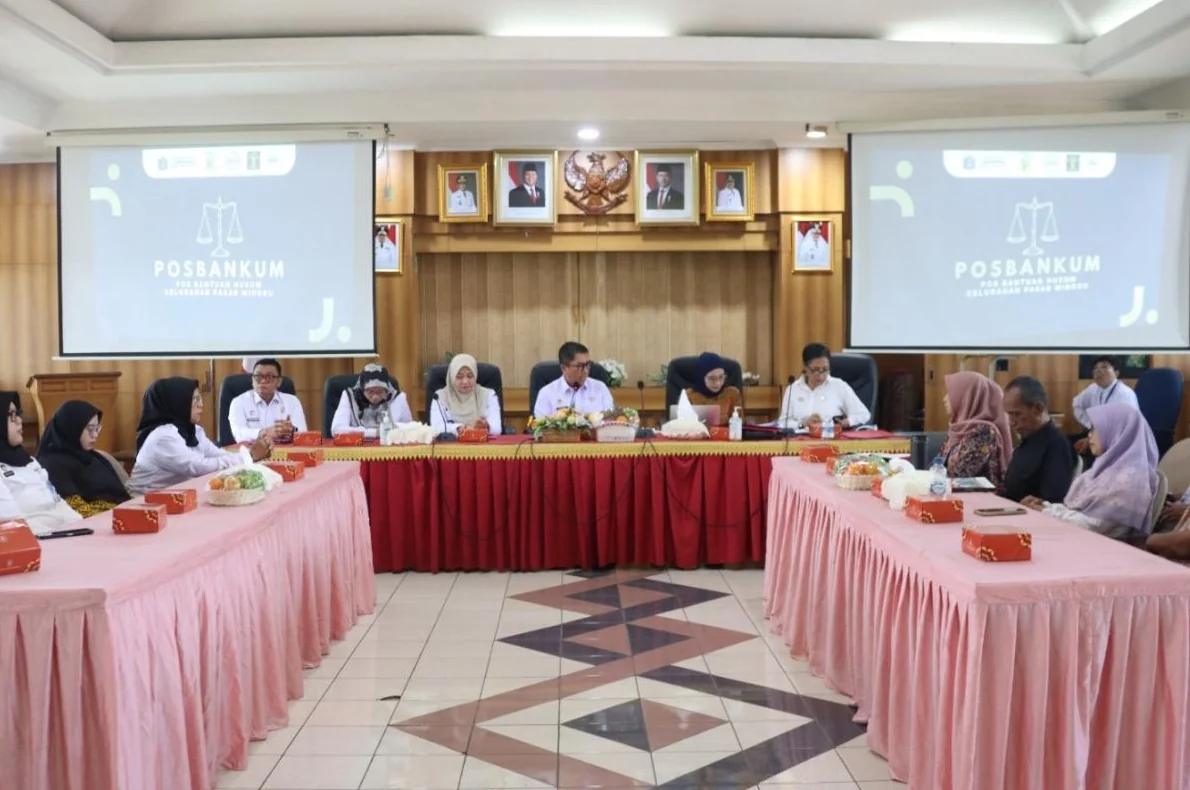 Kanwil Kementerian Hukum Daerah Khusus Jakarta menggelar Monitoring dan Evaluasi Pos Bantuan Hukum (Posbankum) bersama Kementerian Sekretariat Negara (Kemensetneg) dan Badan Pembinaan Hukum Nasional (BPHN)). Foto: Kanwil Kementerian Hukum DKI