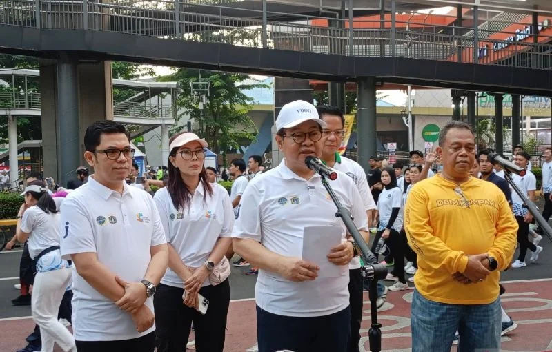 Gubernur DKI Jakarta Pramono Anung usai meninjau 2 jembatan penyebrangan orang (JPO) di kawasan Jalan HR Rasuna Said, Kuningan, Jakarta Selatan, Minggu (9/8/2026). Foto: ANTARA