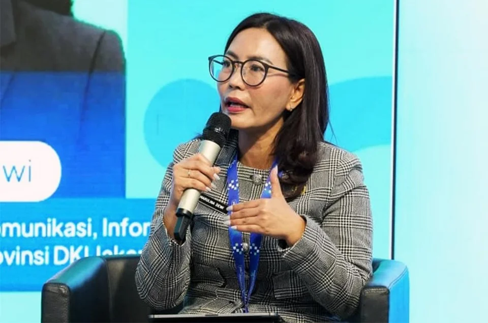 Kepala Dinas Komunikasi, Informatika dan Statistik (Diskominfotik) DKI Jakarta, Marulina Dewi memaparkan tiga kunci penerapan smart city di Jakarta. Foto:  Diskominfotik DKI Jakarta