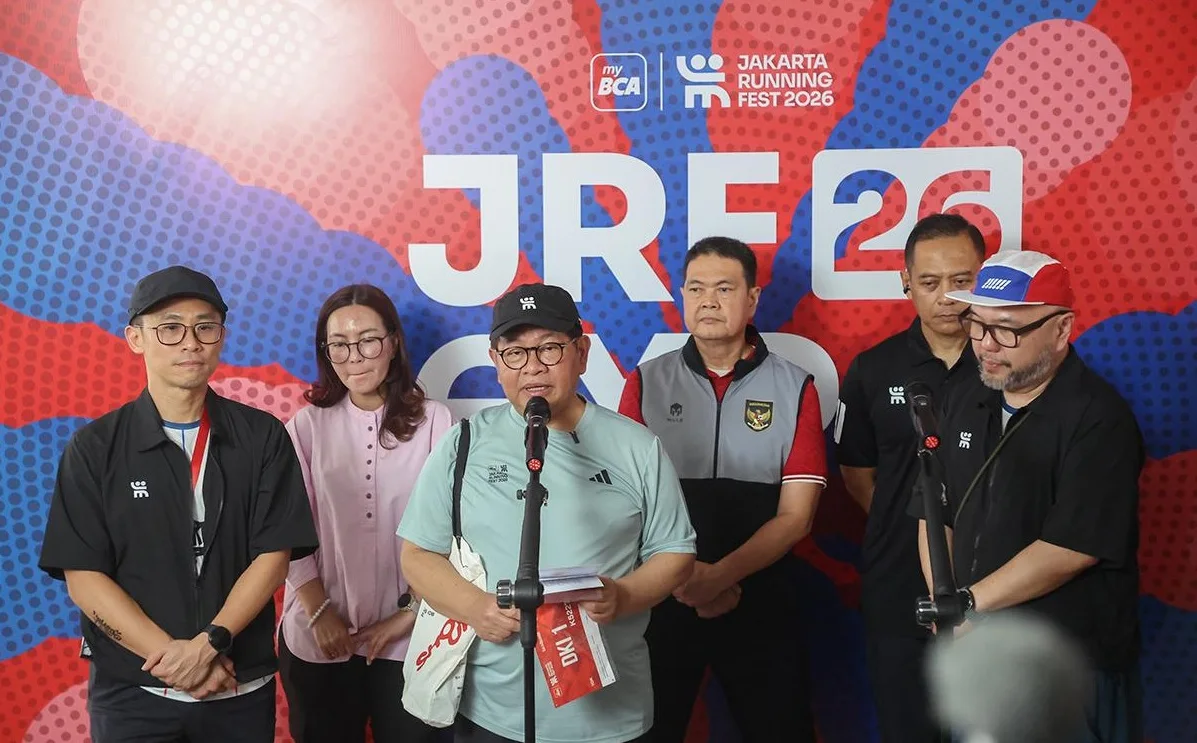 Gubernur DKI Jakarta, Pramono Anung menghadiri Race Expo myBCA Jakarta Running Festival 2026 di Istora Senayan, Gelora Bung Karno, Jakarta, Jumat (23/10). Foto: Pemprov DKI