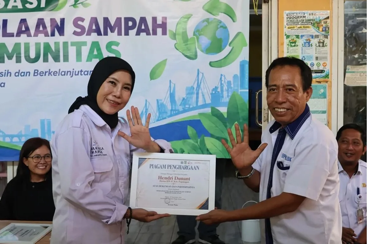 PT Jakarta Propertindo (Perseroda) atau Jakpro meluncurkan program Pemilahan Sampah Berbasis Komunitas. Foto: Jakpro
