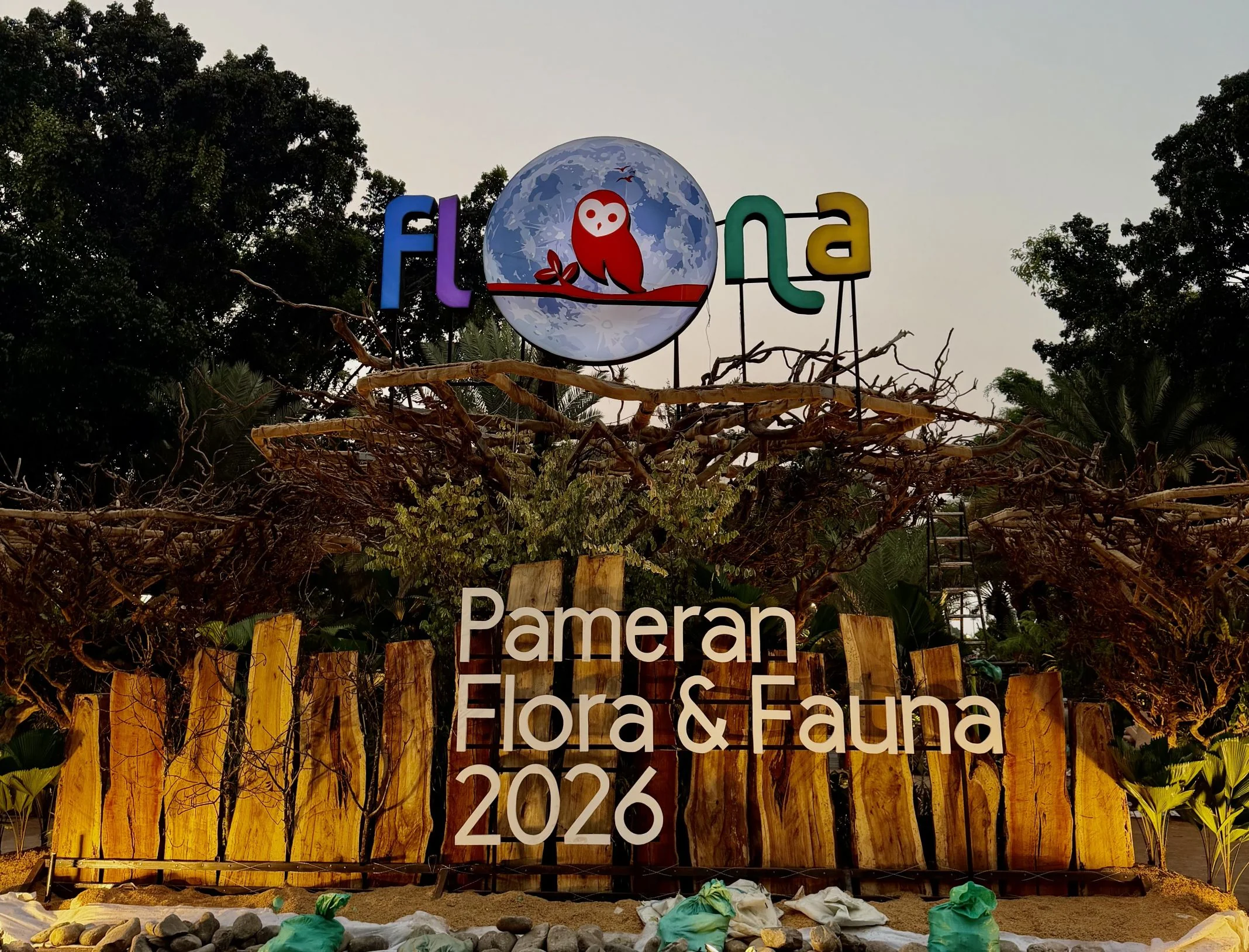 Festival Flora dan Fauna (FLONA) 2026 resmi dibuka pada Jumat (28/8) dan akan berlangsung hingga 27 September 2026. Foto: jxboard