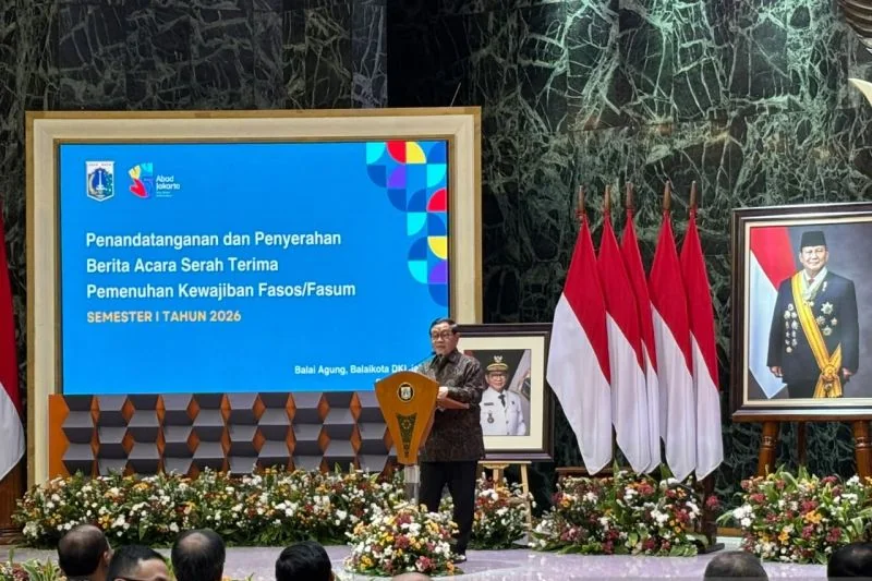 Gubernur DKI Jakarta, Pramono Anung dalam kegiatan penandatanganan dan serah terima 27 Berita Acara Serah Terima (BAST) di Balai Kota Jakarta, Rabu (5/8/2026). Foto: ANTARA