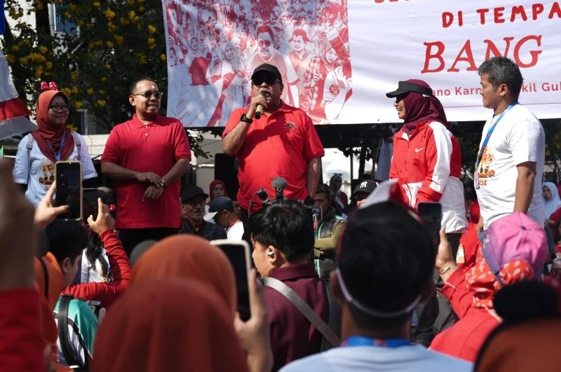 Wakil Gubernur (Wagub) DKI Jakarta, Rano Karno, membuka Jakarta Sehat Meruya Fest 2026 di Meruya Utara, Kembangan, Jakarta Barat, Sabtu (29/8/2026). Foto: Pemprov DKI Jakarta