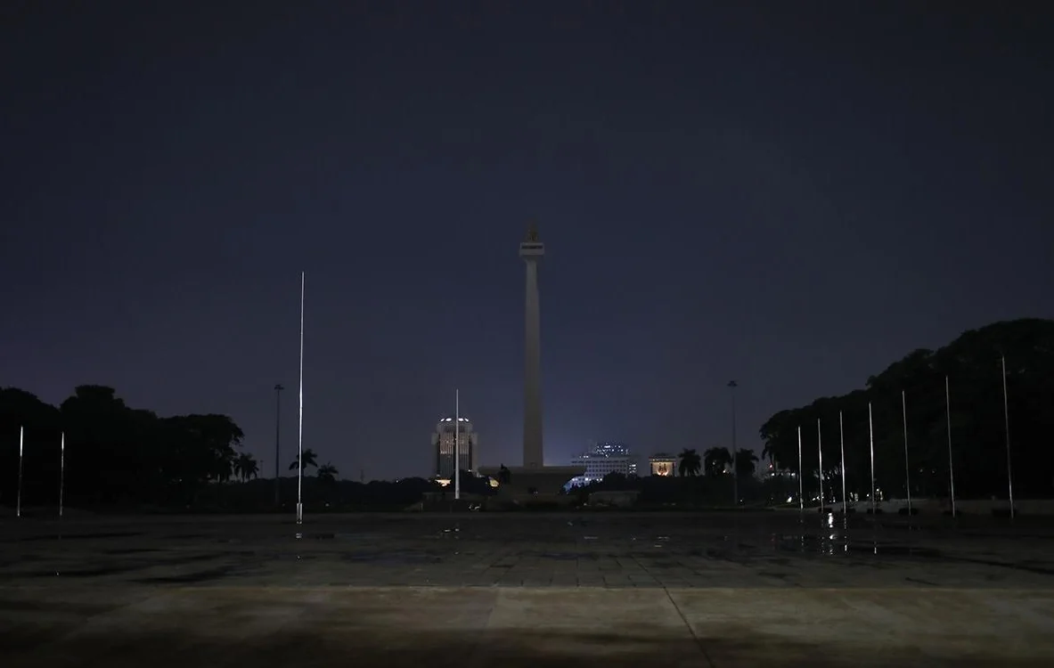 Pemprov DKI Jakarta mengajak masyarakat melakukan aksi pemadaman lampu serentak selama 60 menit atau mulai pukul 20.30-21.30 WIB pada Sabtu (19/9) dalam rangka membangun kebiasaan hemat energi. Foto: beritajakarta