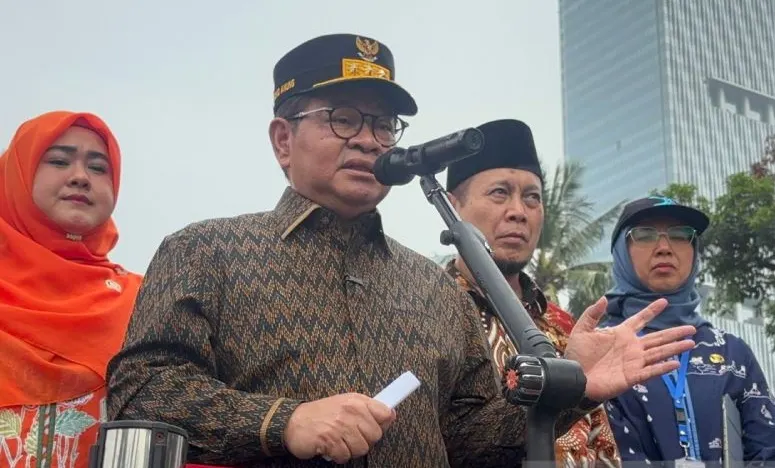 Gubernur DKI Jakarta Pramono Anung Wibowo usai meninjau normalisasi Kali Mampang, Jakarta Selatan, Kamis (29/10/2026). Foto: ANTARA