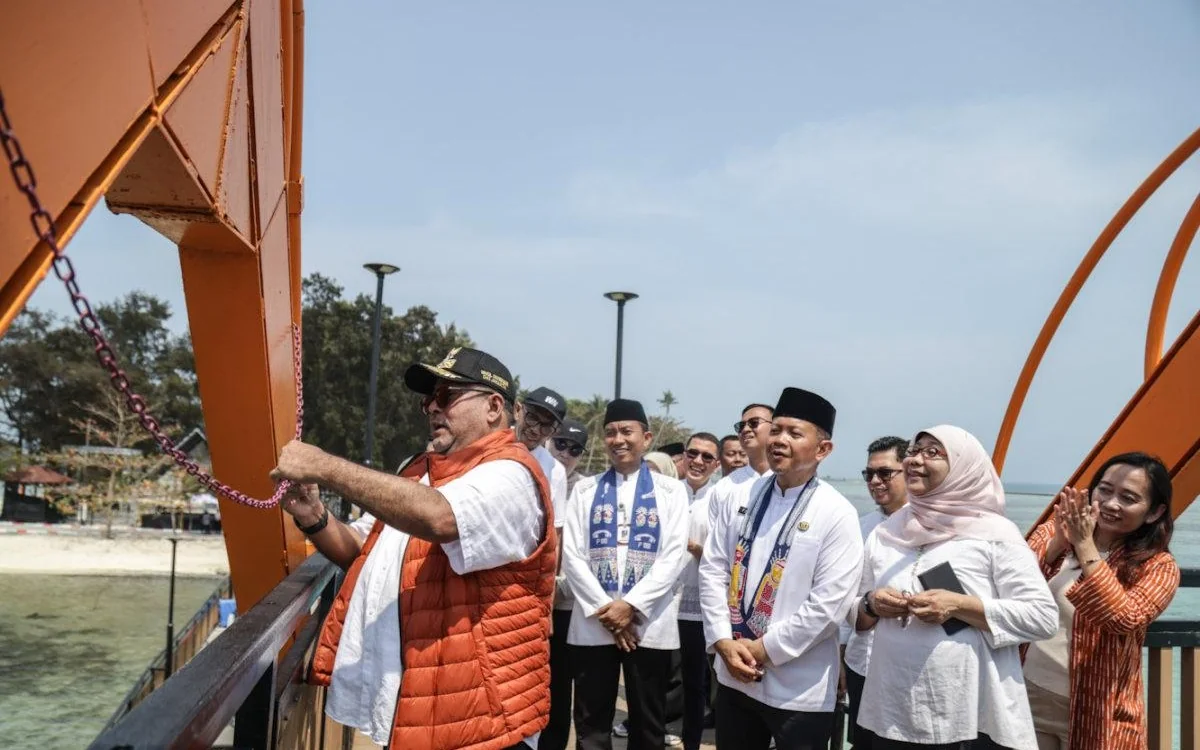 Wagub DKI Jakarta, Rano Karno melakukan kunjungan kerja ke Pulau Tidung dan Pulau Untung Jawa, Kecamatan Kepulauan Seribu Selatan, Kabupaten Administrasi Kepulauan Seribu. Foto: beritajakarta