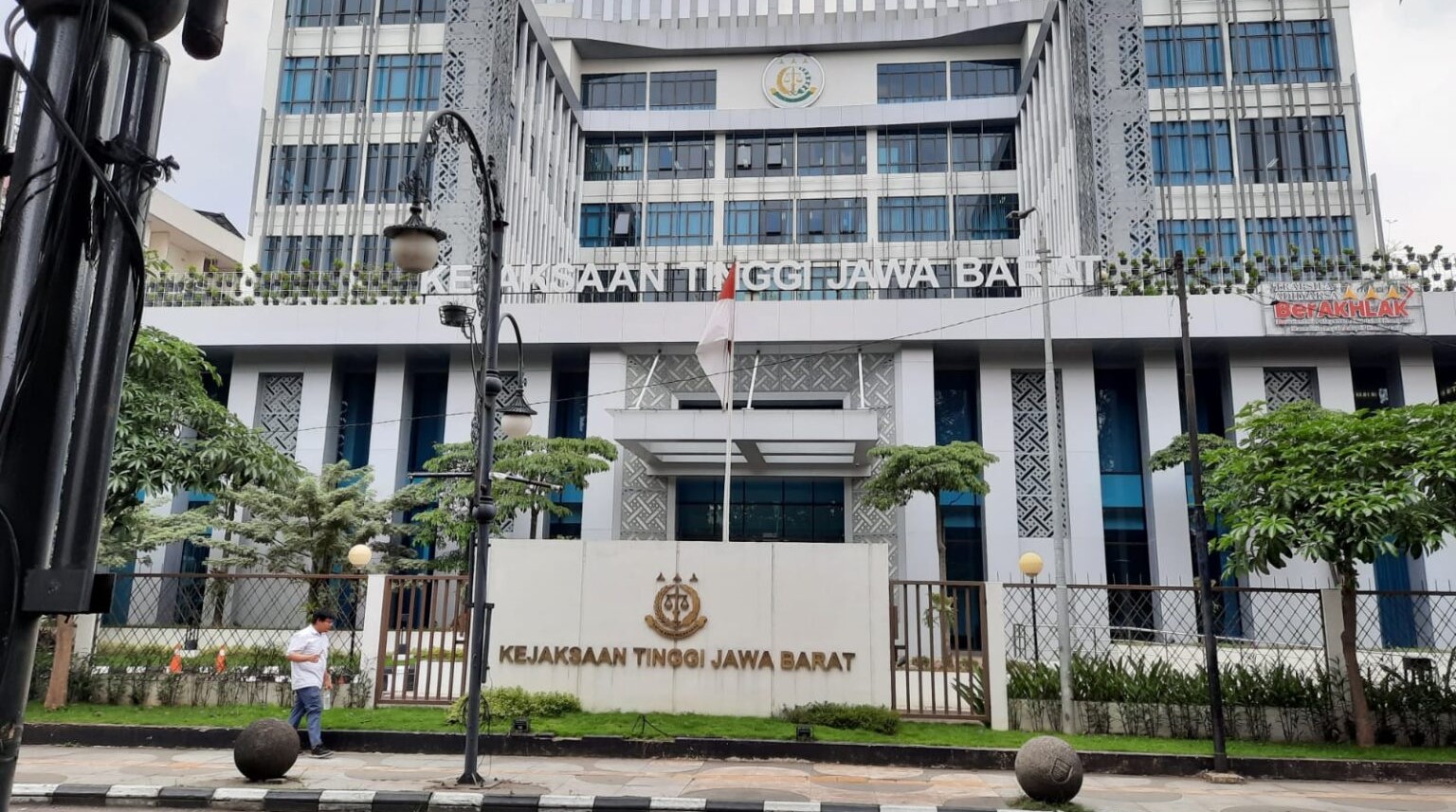 Pembangunan RKB SMAN Tomo Sumedang Diduga KKN, Formas Pekape Laporkan ke Kejati Jabar