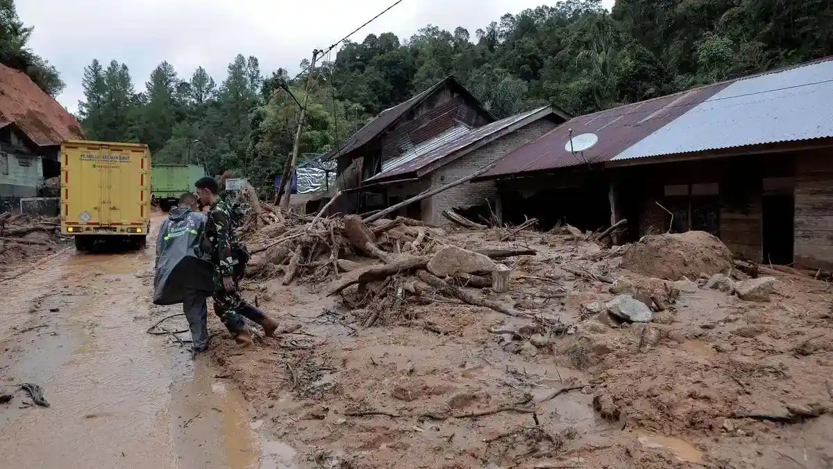 Kepala BNPB: 174 Meninggal Dunia, 79 Hilang dan 12 Luka-Luka Atas Bencana Hidrometeorologi di Aceh, Sumut serta Sumbar 