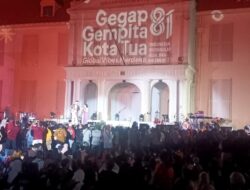 Cahaya Kemerdekaan Menghidupkan Malam di Kota Tua Jakarta