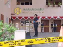 Puslabfor Periksa Sekolah di Jaksel, 30 Item Senjata dan Amunisi Dibawa untuk Pendalaman