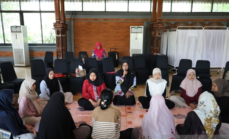 Serambi Kasih, Kelas Ibu Hamil di Cipayung Gabungkan Edukasi Kesehatan dan Hypnotherapy
