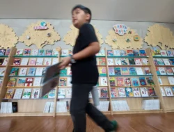 Ketika Buku Tak Lagi Satu-satunya Alasan ke Perpustakaan