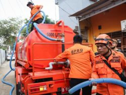 Saat Sumur Mulai Mengering, Warga Jaksel Mulai Bergantung pada Air Bantuan