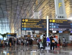 Menhub Pastikan Penumpang Terdampak Erupsi GAK Dapat Refund Penuh