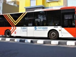 Aksi di Sekitar DPR, Transjakarta Hentikan Sementara Rute 1F dan 1B