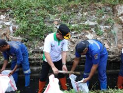 Kali Mampang Dikeruk, Saluran Dibersihkan: Jaksel Bersiap Hadapi Hujan